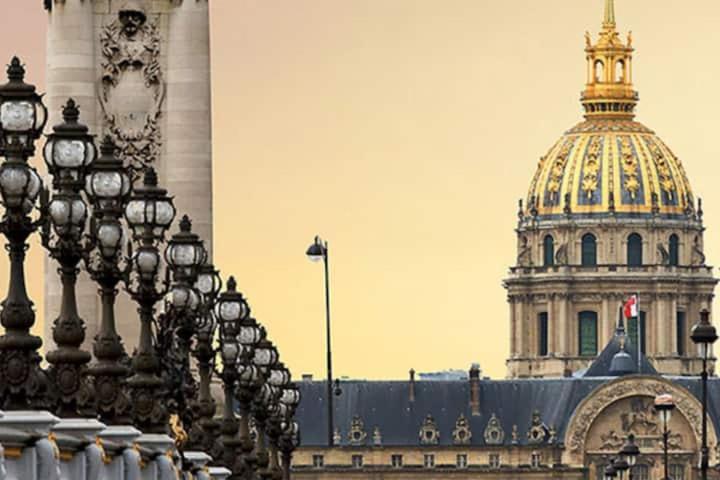 Appartement Paris 7Eme Invalides/ Tour Eiffel 1Er Etage Exterior foto